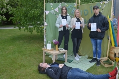11.b klases komanda "Plūdonīši"
