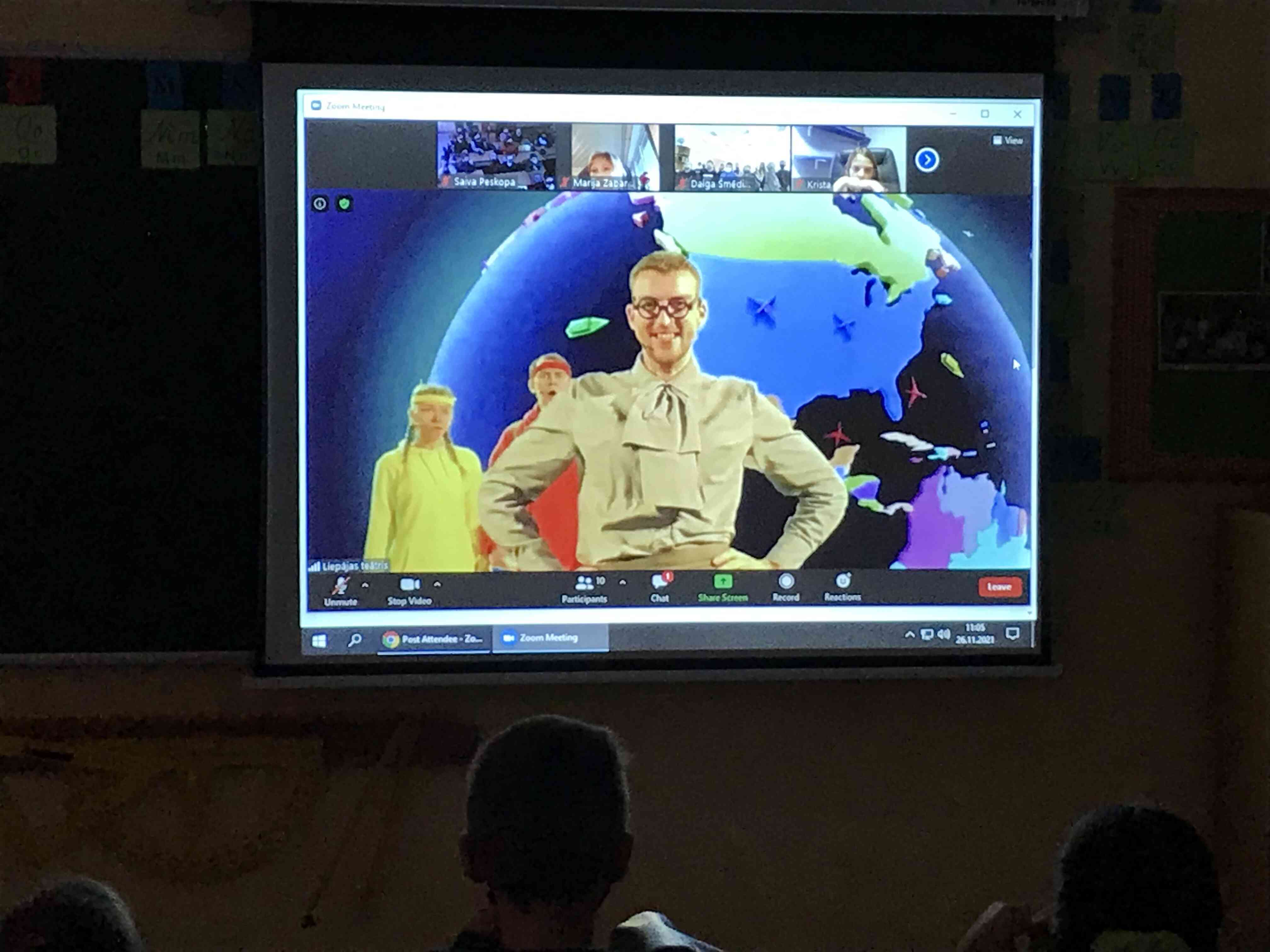 Skolēniem patika virtuālās dekorācijas.